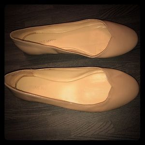 Nine west flats